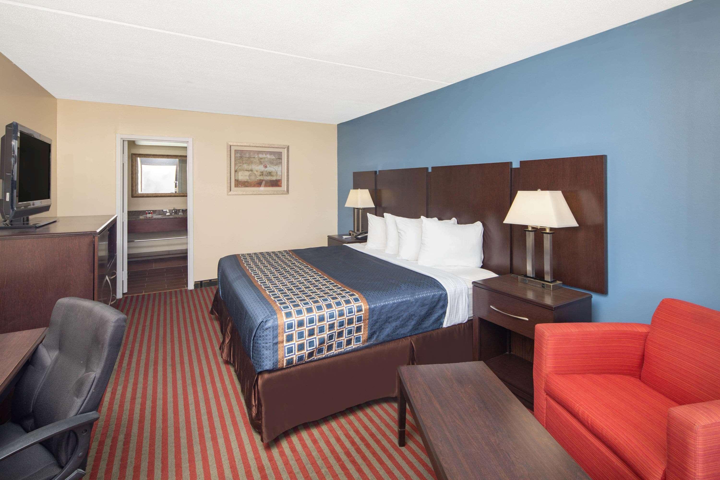 Travelodge By Wyndham Savannah Area/Richmond Hill Exteriör bild
