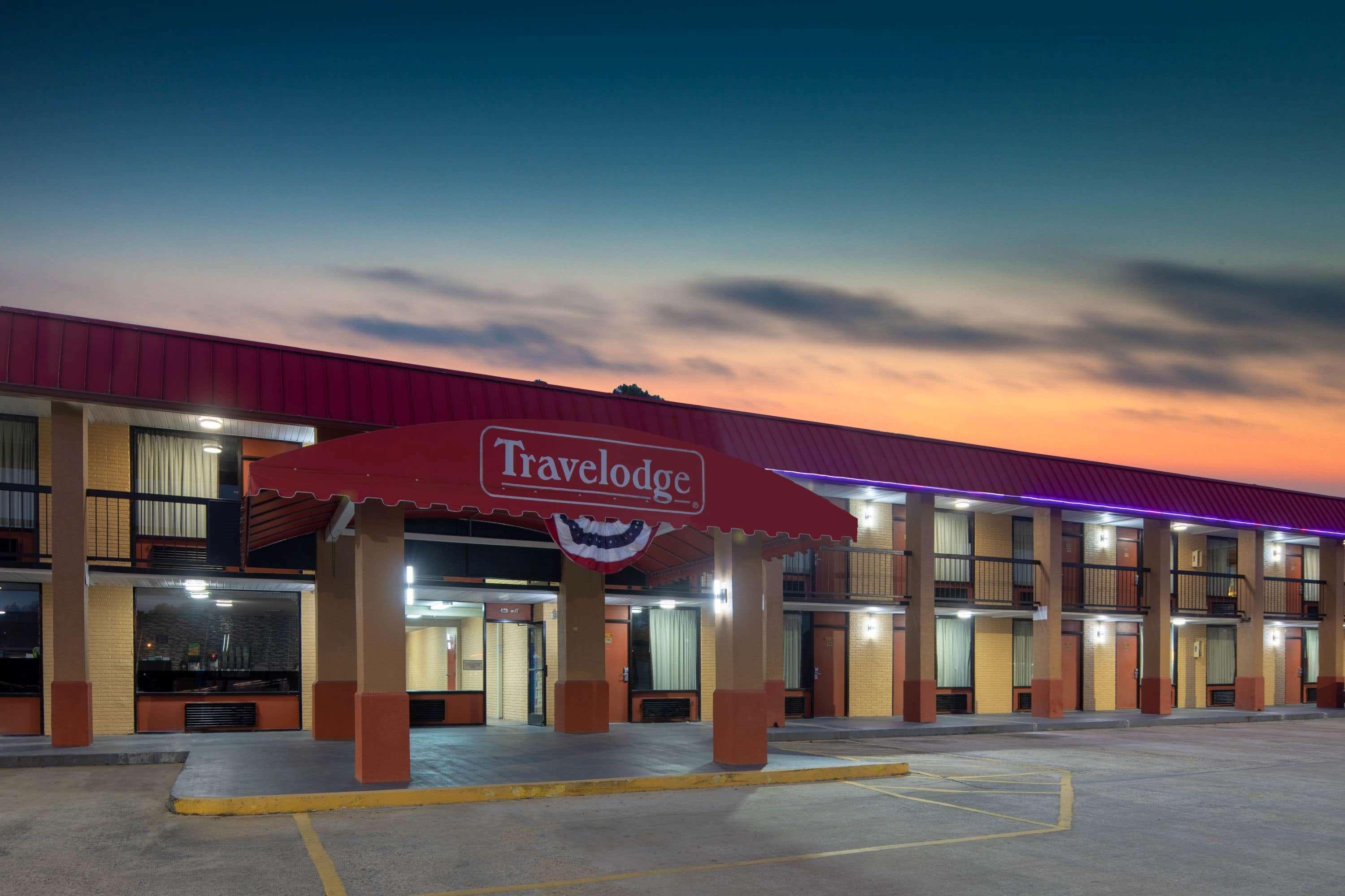 Travelodge By Wyndham Savannah Area/Richmond Hill Exteriör bild